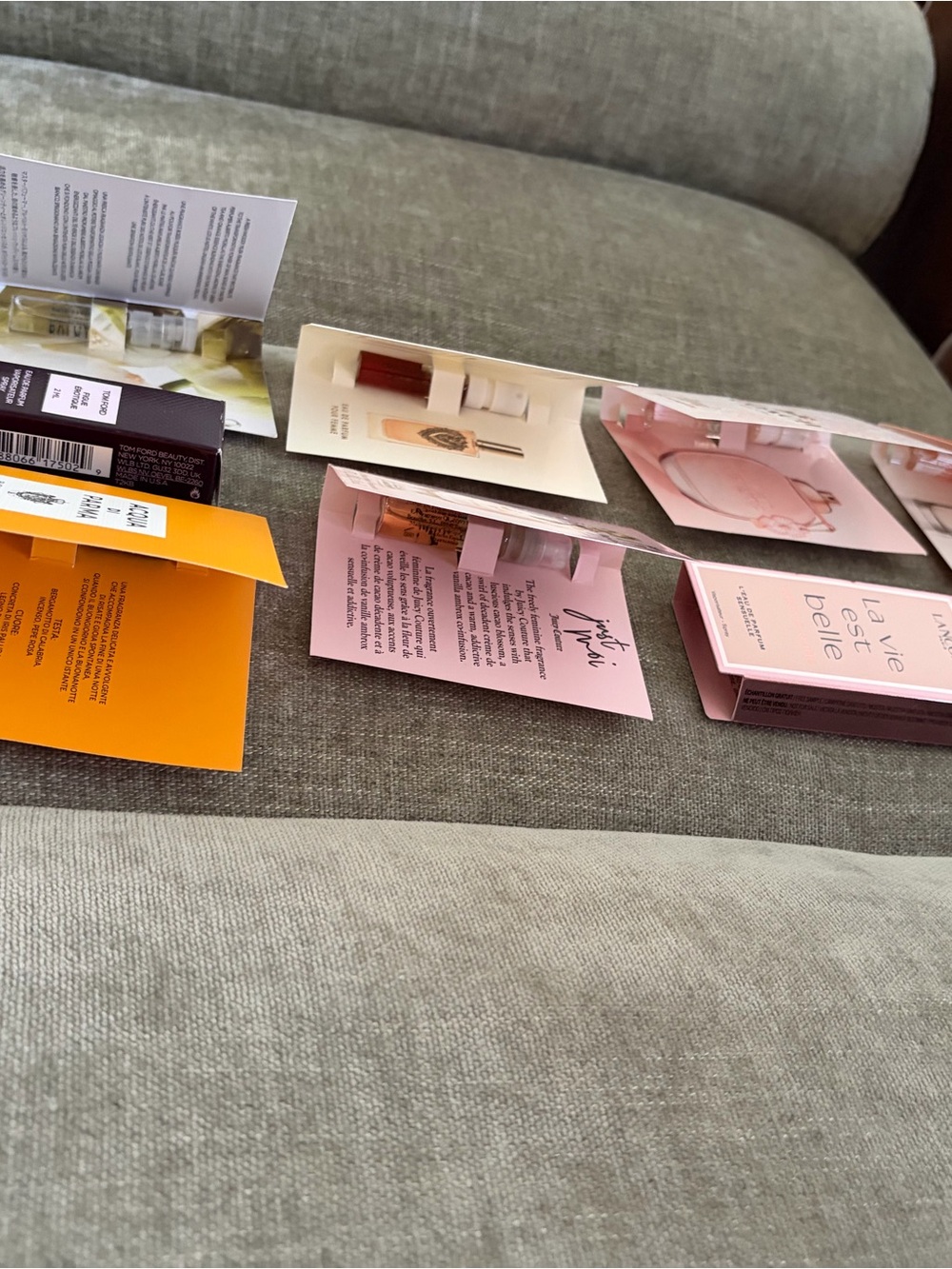 Assorted Designer Fragrance Sample Cards - Mixed Colors - Picture 2 of 2